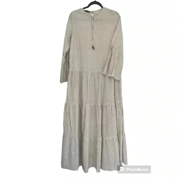 Tavin women’s Maxi striped dress flare sleeves , tiered Sz 6 - Picture 2 of 12